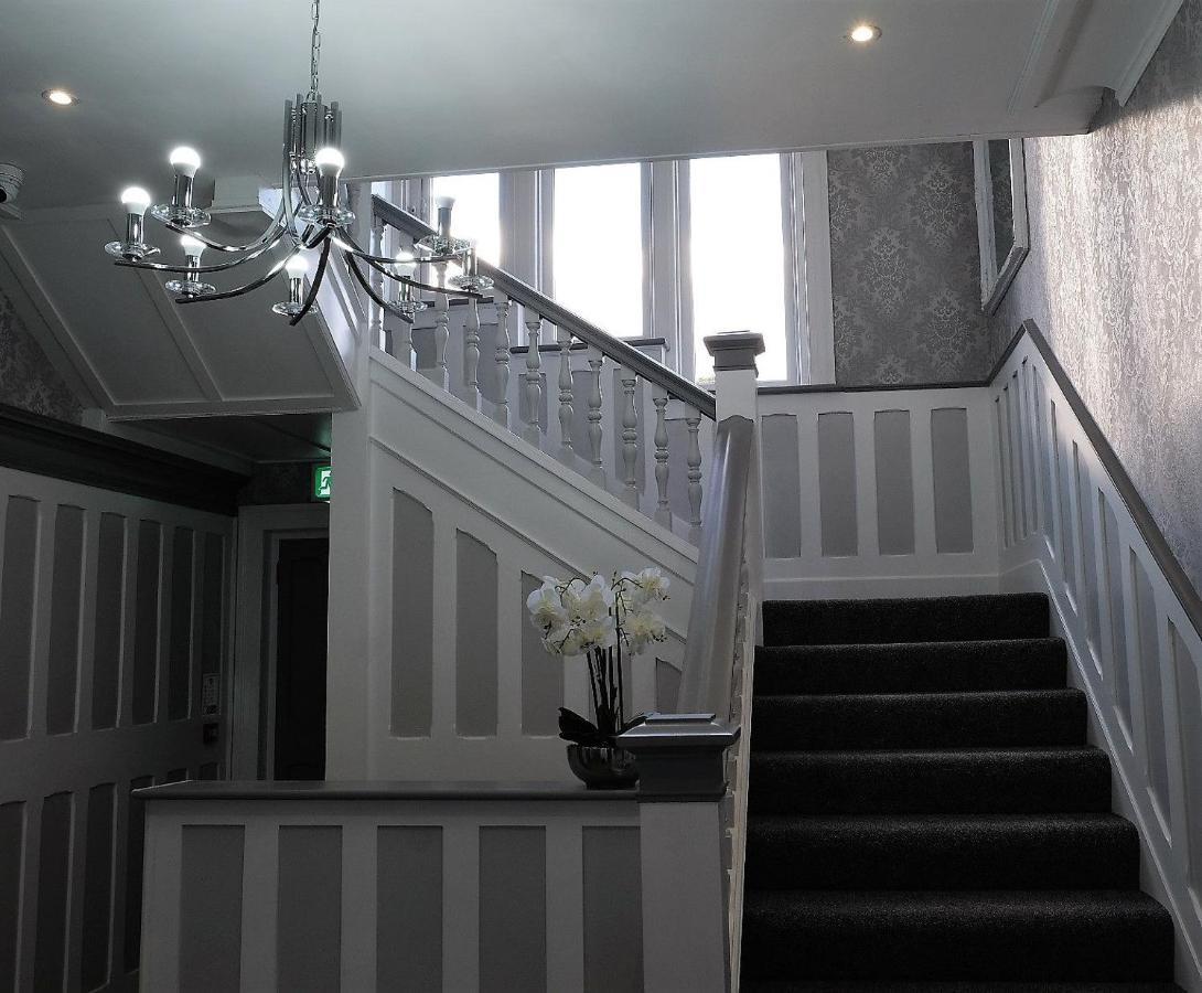 The Whitehouse Peterlee Hotel Exterior foto